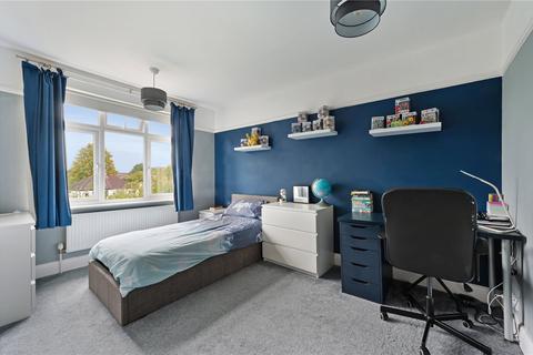 10 Bandon Rise, Wallington, SM6 8PT