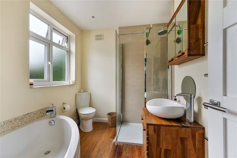 10 Bandon Rise, Wallington, SM6 8PT