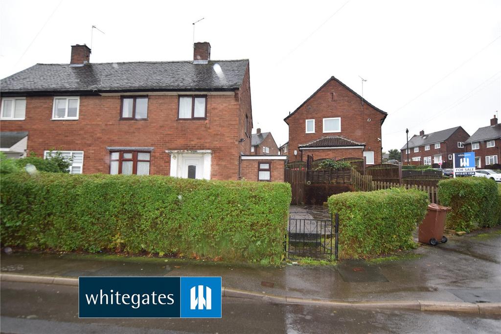 Newhall Crescent, Leeds, West Yorkshire, LS10 2 bed semidetached house