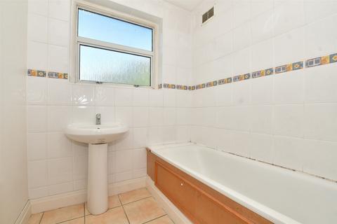 118 Hamilton Avenue, Cheam, Sutton, SM3 9DT