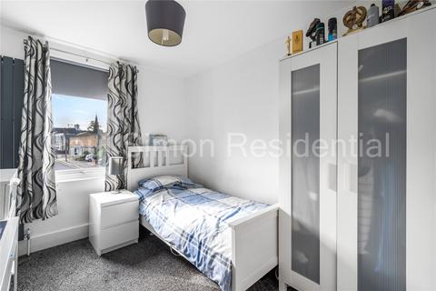 164 Roslyn Road, London, N15 5JJ