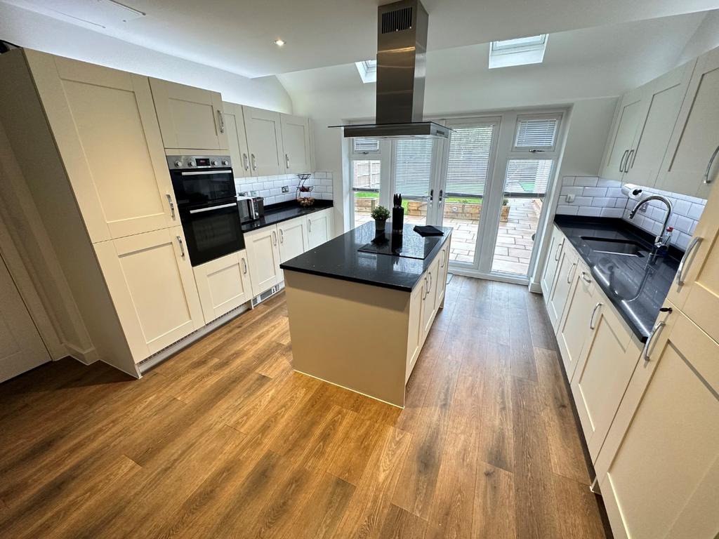 Poppy Drive, Ampthill 4 bed detached house for sale £675,000