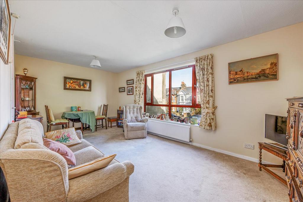 Northcroft Road, Ealing, W13 1 bed flat for sale £205,000