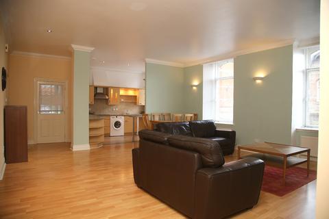 3 bedroom flat to rent, Scrimgeour Place, City Centre, Dundee, DD3
