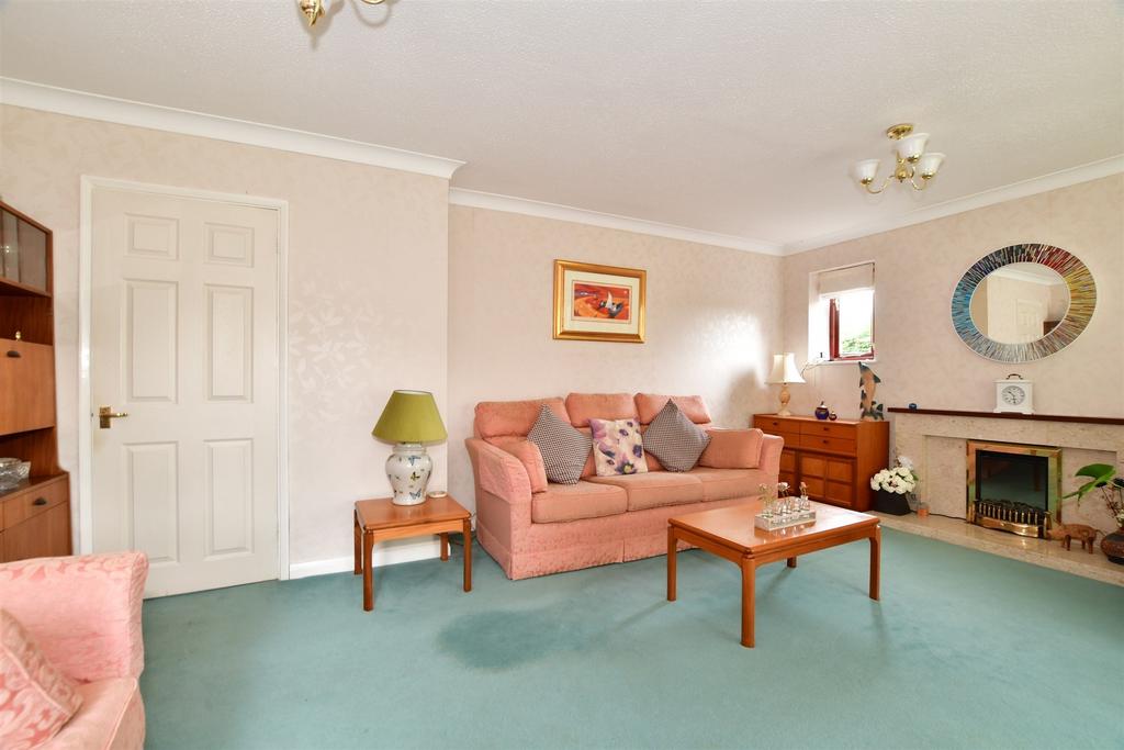 Ghyll Road, Crowborough, East Sussex 2 bed detached bungalow for sale