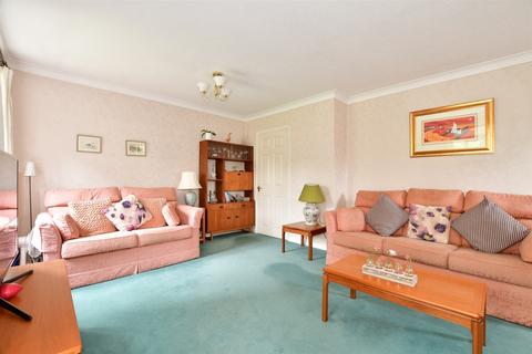 2 bedroom detached bungalow for sale - Ghyll Road, Crowborough, East Sussex