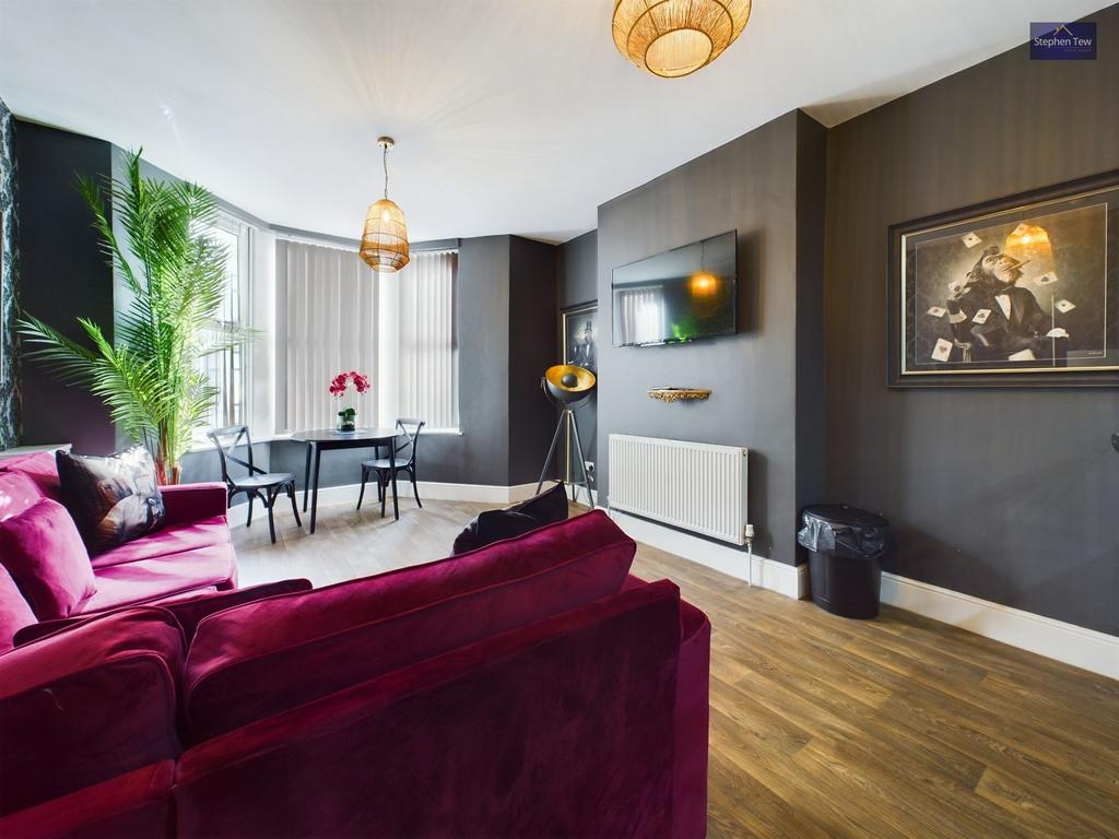 Lounge/Diner/Kitchen