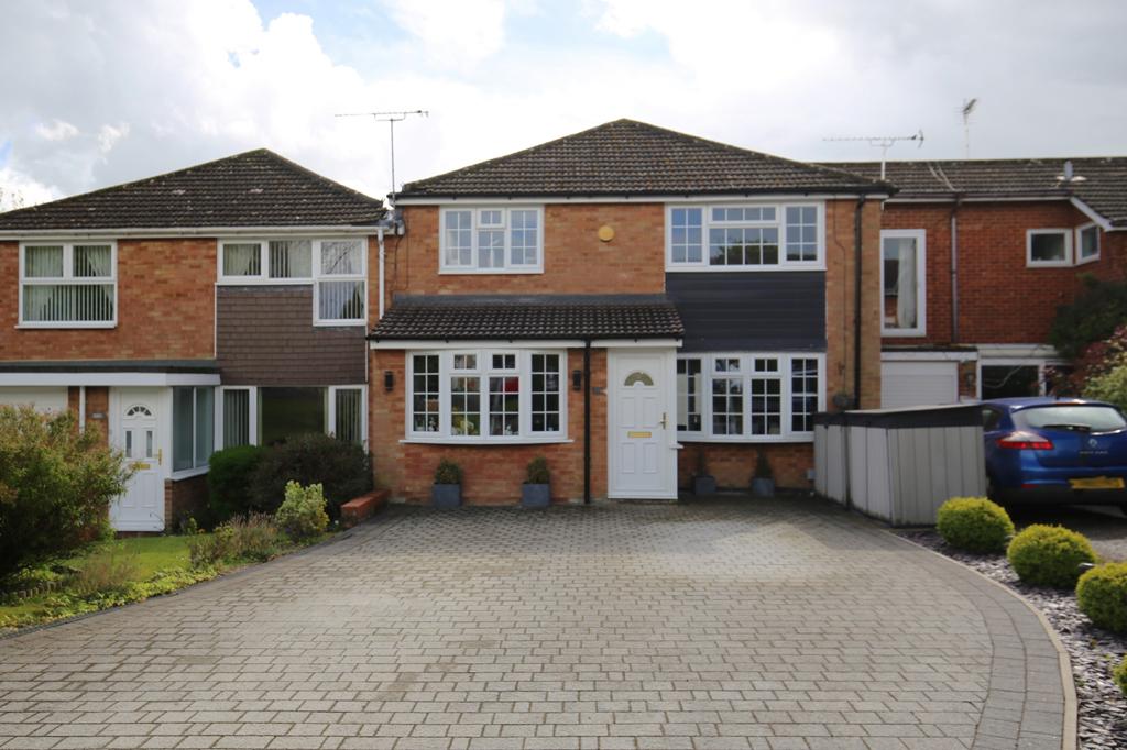 Bideford Green, Leighton Buzzard LU7 4 bed terraced house for sale £
