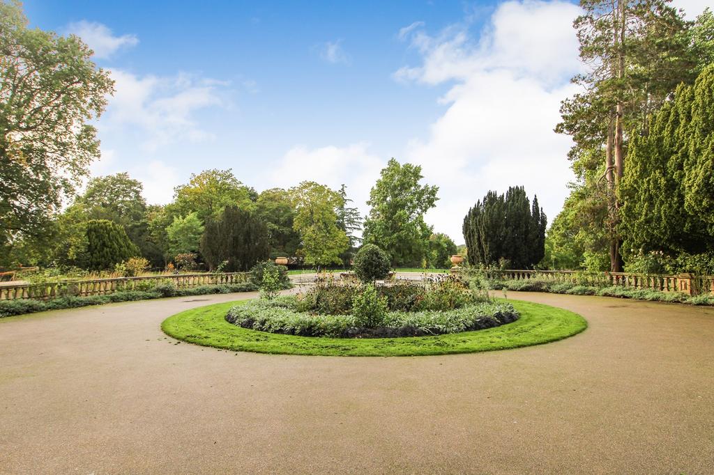 Communal Grounds