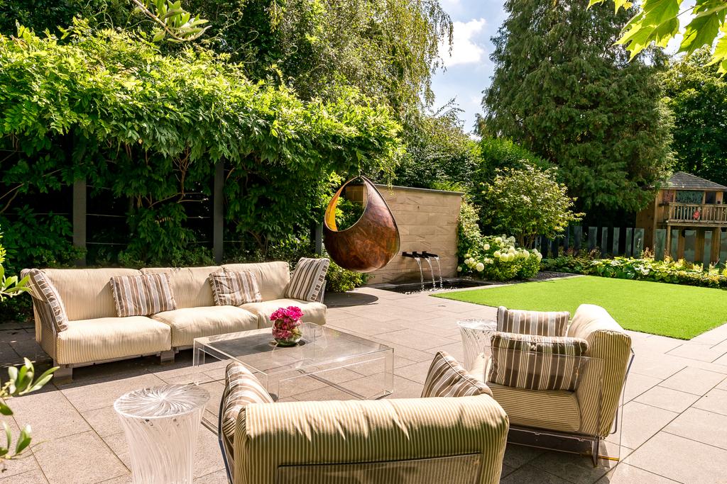 Rear Gardens