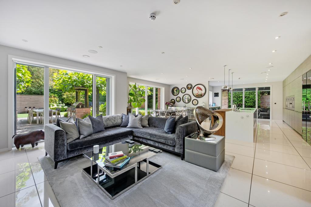 Living Kitchen Area
