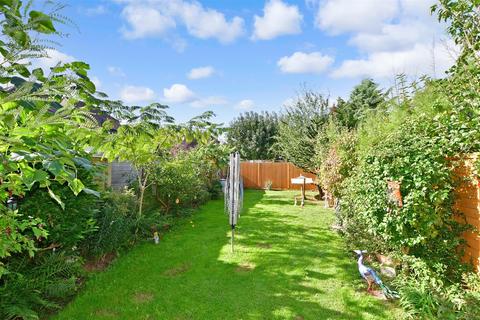 3 bedroom terraced house for sale - St. Richard's Road, Westergate, Chichester, West Sussex