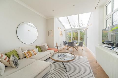 2 bedroom flat for sale, Roehampton Lane (Garden Flat), SW15