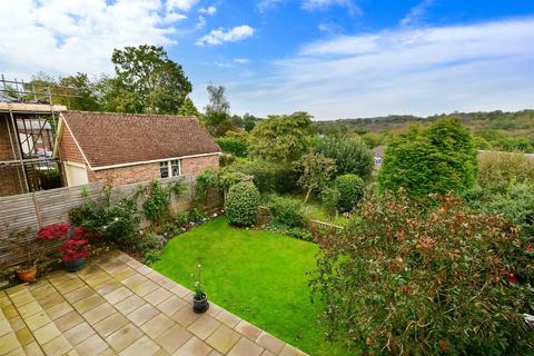 4 bedroom detached house for sale - Crowborough Hill, Crowborough, East Sussex
