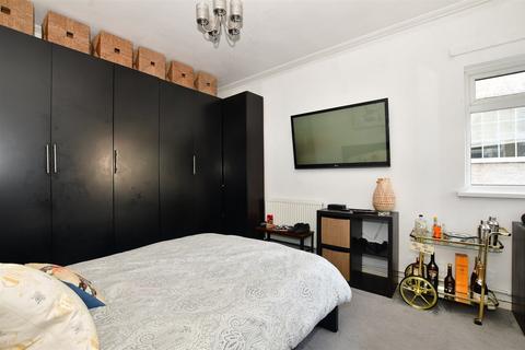 80a Brighton Road, Hooley, Coulsdon, CR5 3EF