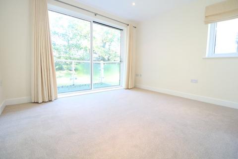 2 bedroom apartment to rent, Hill View, Dorking