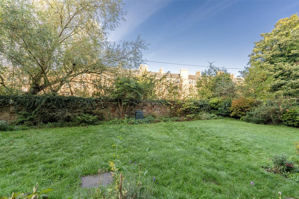 Shared Rear Garden