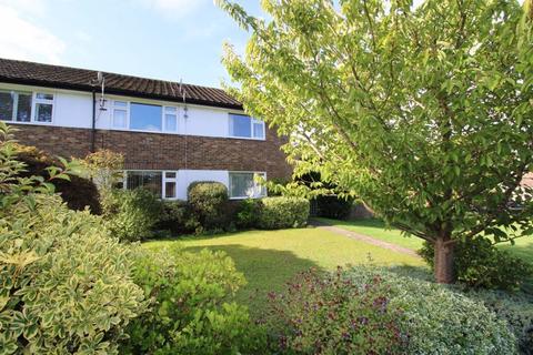81 Beacon Way, Banstead, SM7 1EA