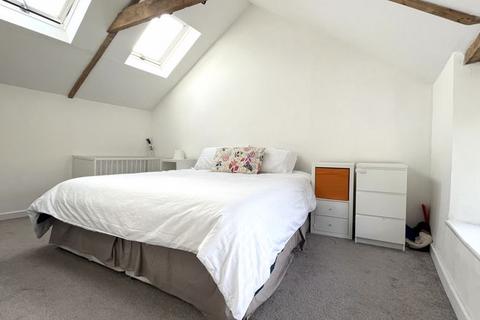 4 Bay Hill, Ilminster, TA19 0AT