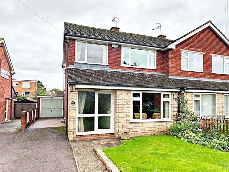 Three Springs Road, Pershore 3 bed semidetached house £300,000