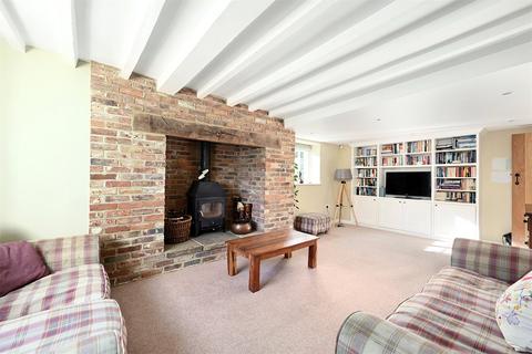 Laurel Cottage Buckham Hill, Uckfield, TN22 5XZ