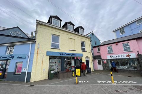 2 bedroom apartment for sale, South John Street, New Quay, SA45