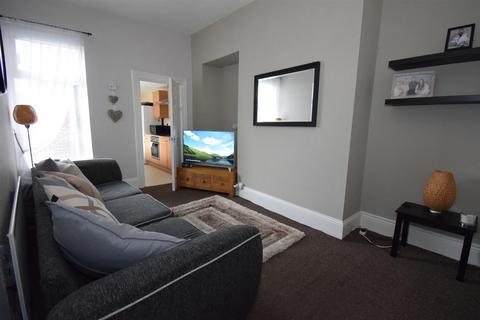 2 bedroom flat for sale, Reed Street, South Shields