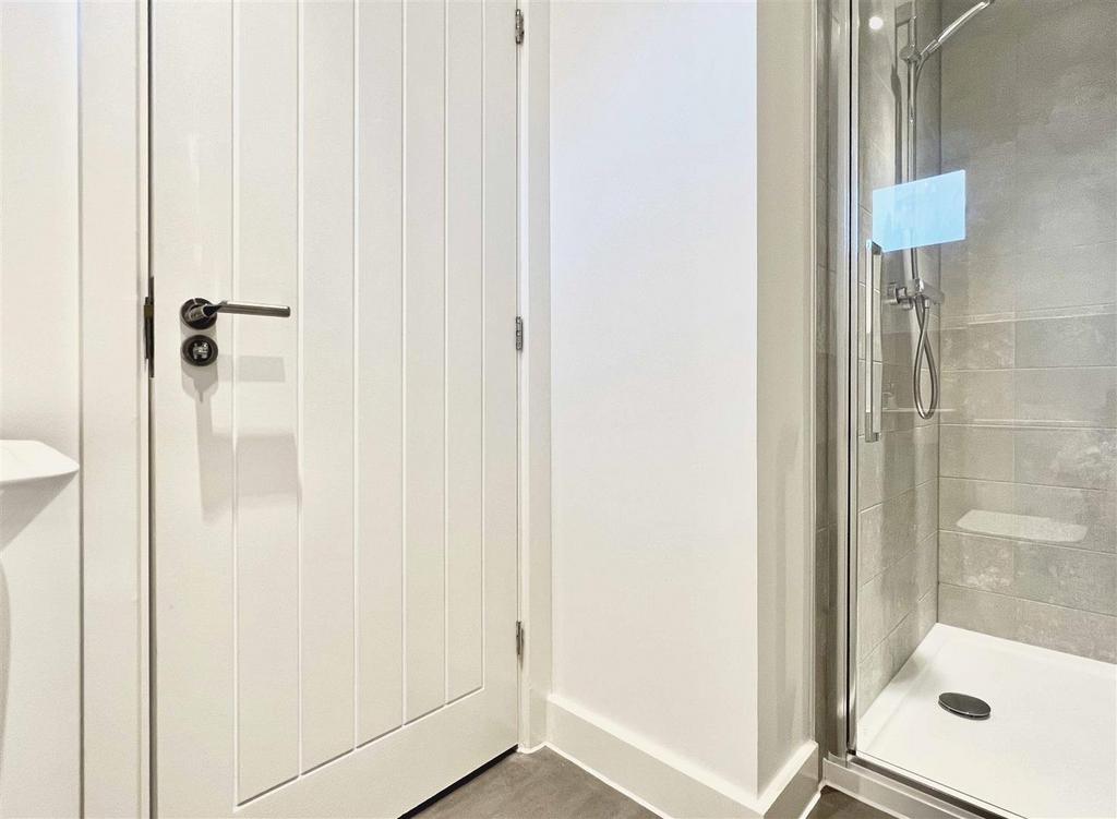 En-Suite b.jpg