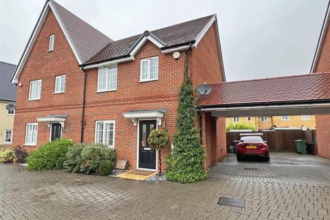 17 Evans Way, Witham, CM8 2FX