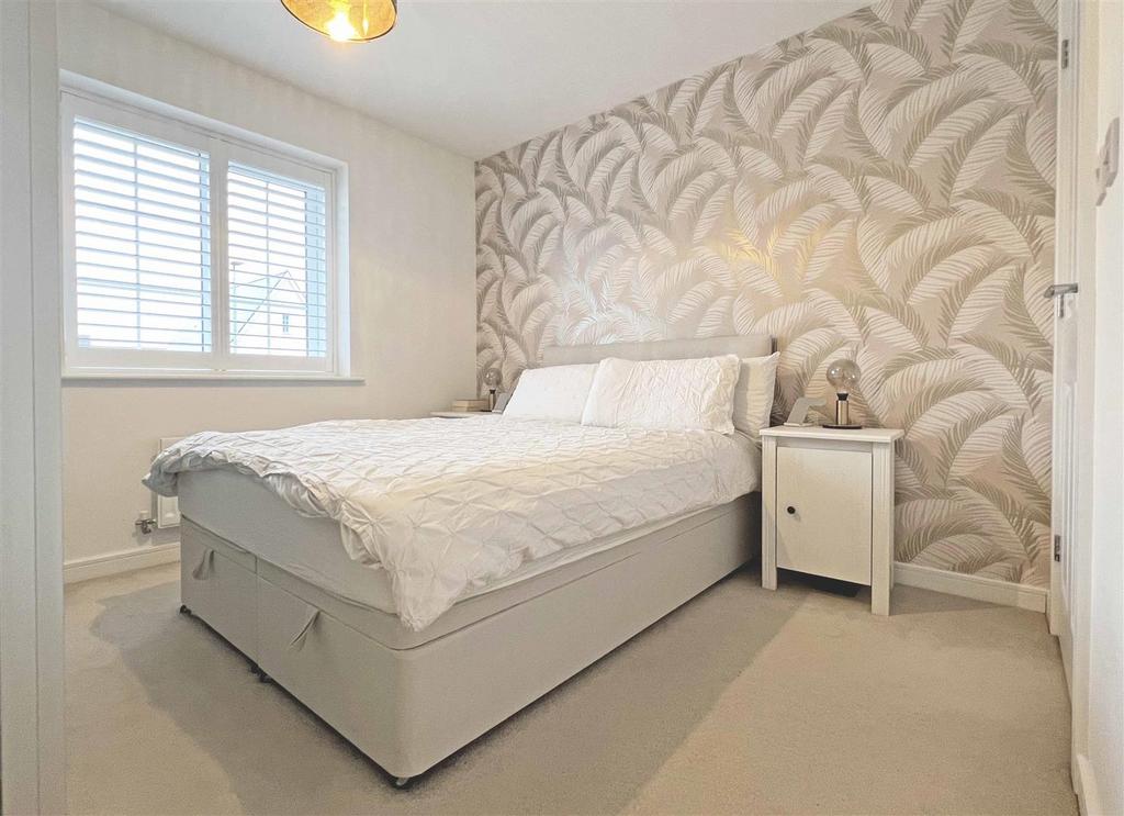 Bed 1.jpg
