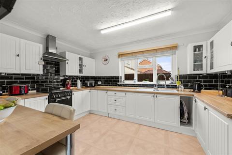 365 Broadgate, Weston Hills, Spalding, PE12 6DB