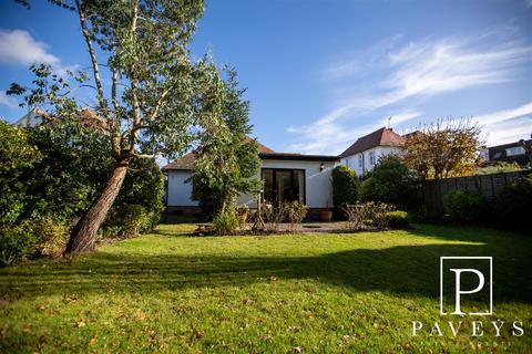 3 bedroom detached bungalow for sale, Fourth Avenue, Frinton-On-Sea