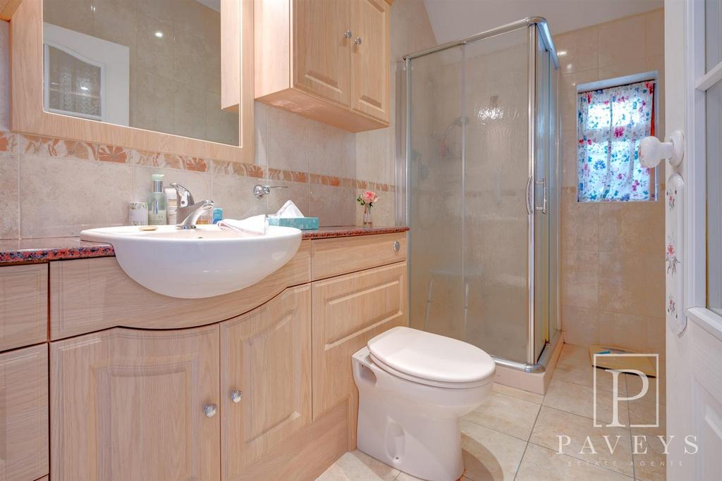 En suite shower room