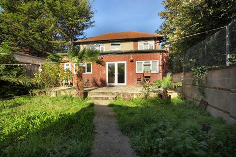 129 Western Avenue, London, W3 6RN