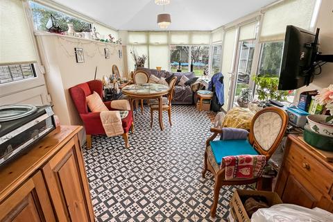2 bedroom detached bungalow for sale, Suffolk Avenue, West Mersea Colchester CO5