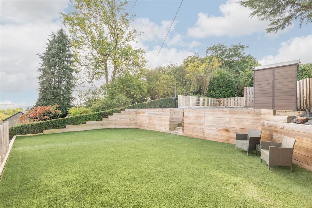 Bradford Road, Huddersfield 5 bed detached bungalow for sale £339,950