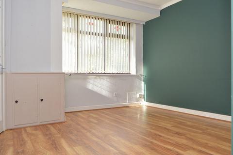 18 Harrow Avenue, Oldham, OL8 4HZ