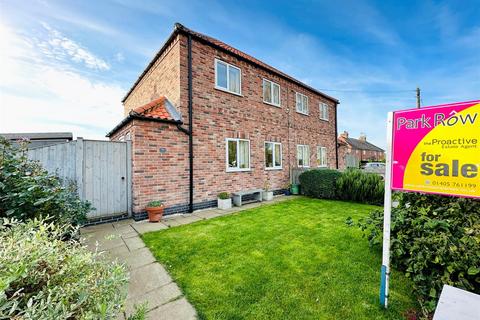 3 bedroom semi-detached house for sale, Kings Causeway, Swinefleet, Goole