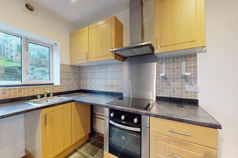 2 bedroom terraced house for sale, Chelsea View, Halifax