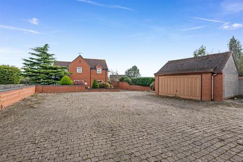 4 bedroom detached house for sale, Bath Road, Broomhall, Worcester