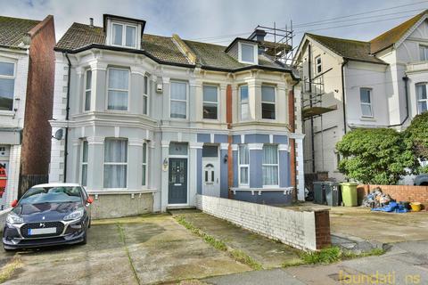 6 bedroom semi-detached house for sale, London Road, Bexhill-on-Sea, TN39