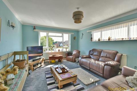 3 bedroom flat for sale, Cowdray Park Road, Little Common, East Sussex, TN39
