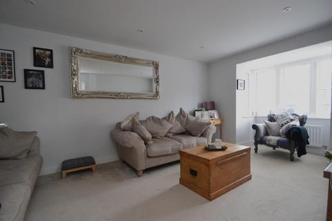 46 Parker Drive, Buntingford, SG9 9GL