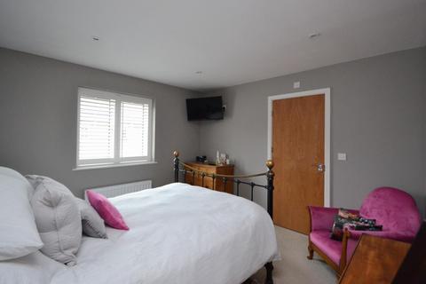 46 Parker Drive, Buntingford, SG9 9GL