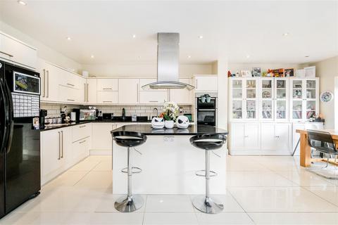 5 bedroom semi-detached house for sale - Palace View Road, Chingford