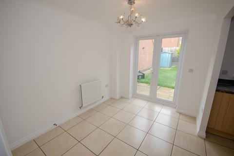 3 bedroom semi-detached house to rent - Crackthorne Drive, Coton Park, Rugby, CV23