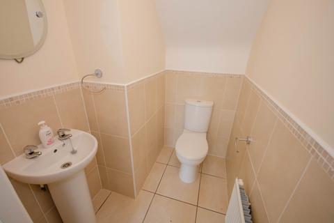 3 bedroom semi-detached house to rent - Crackthorne Drive, Coton Park, Rugby, CV23
