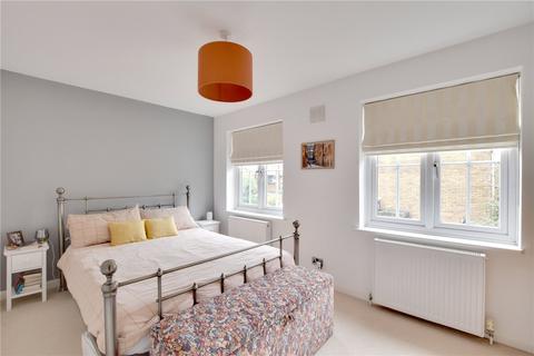 7 Lambourne Place, London, SE3 7BH