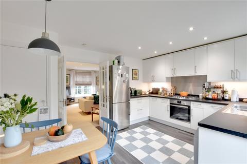 7 Lambourne Place, London, SE3 7BH