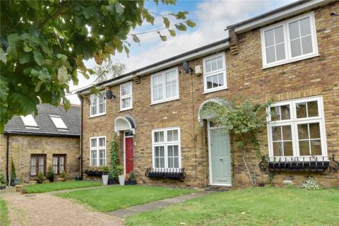 7 Lambourne Place, London, SE3 7BH